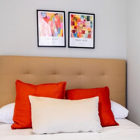 2 Bedrooms 1 Bathroom Furnished - Lavapies - Modern - Mintystay Madrid Esterno foto