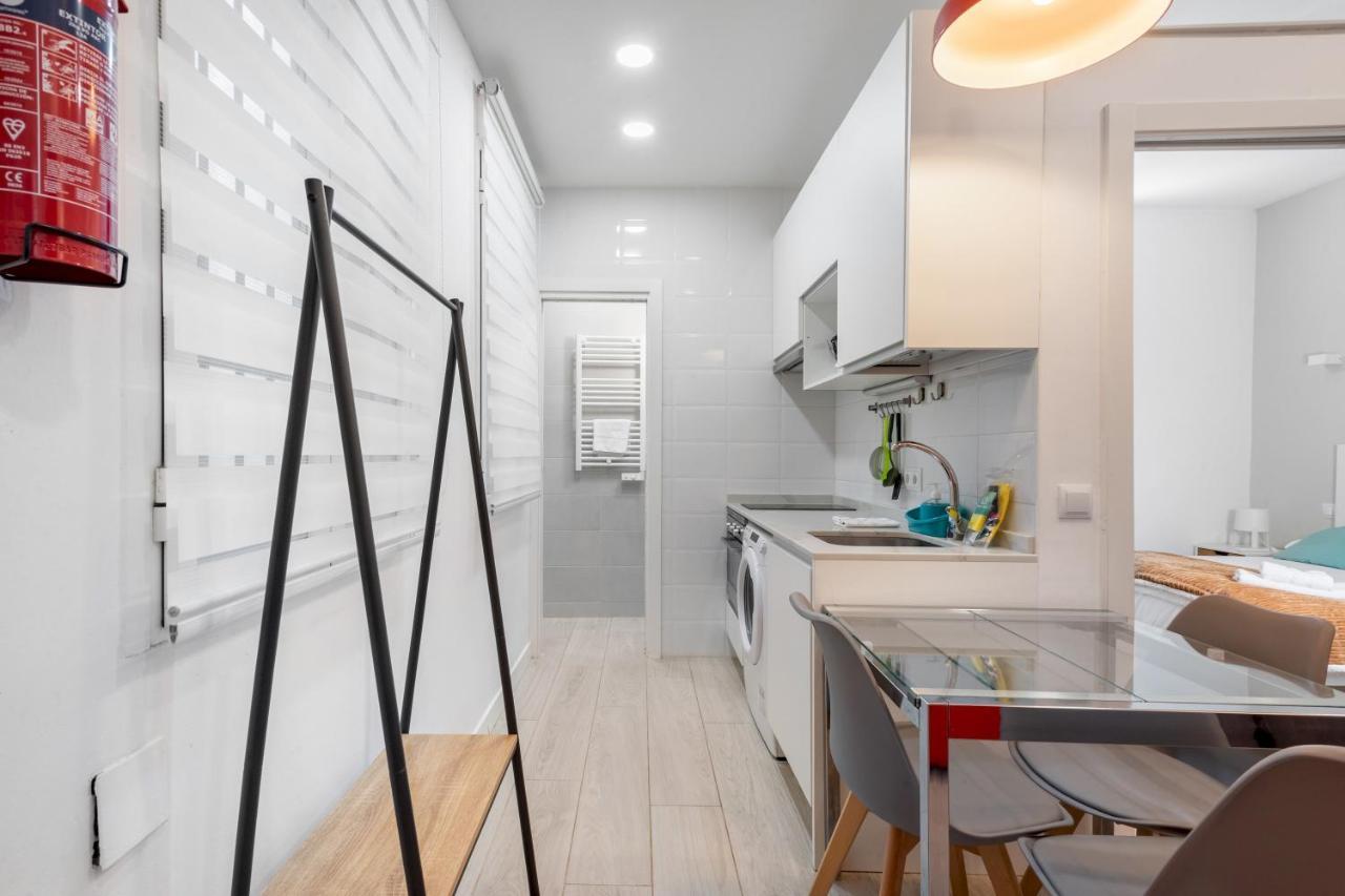 2 Bedrooms 1 Bathroom Furnished - Lavapies - Modern - Mintystay Madrid Esterno foto